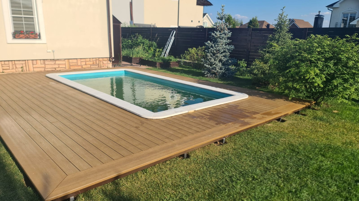 Зона отдыха у бассейна, Истра, КП Сокольники